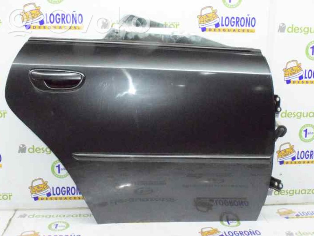 Subaru Legacy Puerta trasera 
