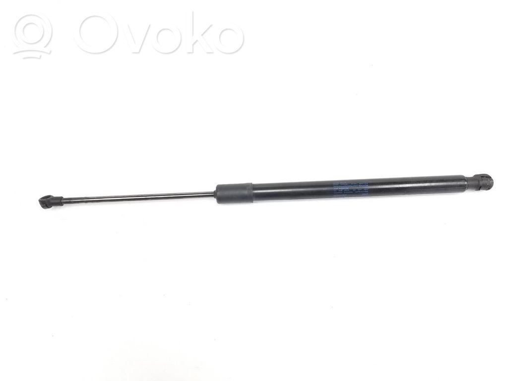 Volkswagen Golf VII Amortyzator klapy tylnej bagażnika 
