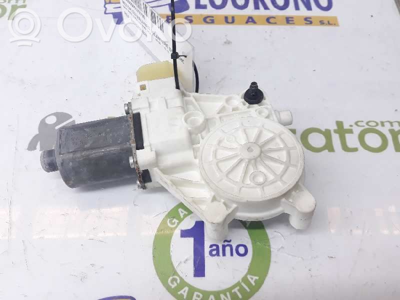 Motor del regulador de la ventanilla de la puerta delantera   67626927028,9966251016927028,0130822227