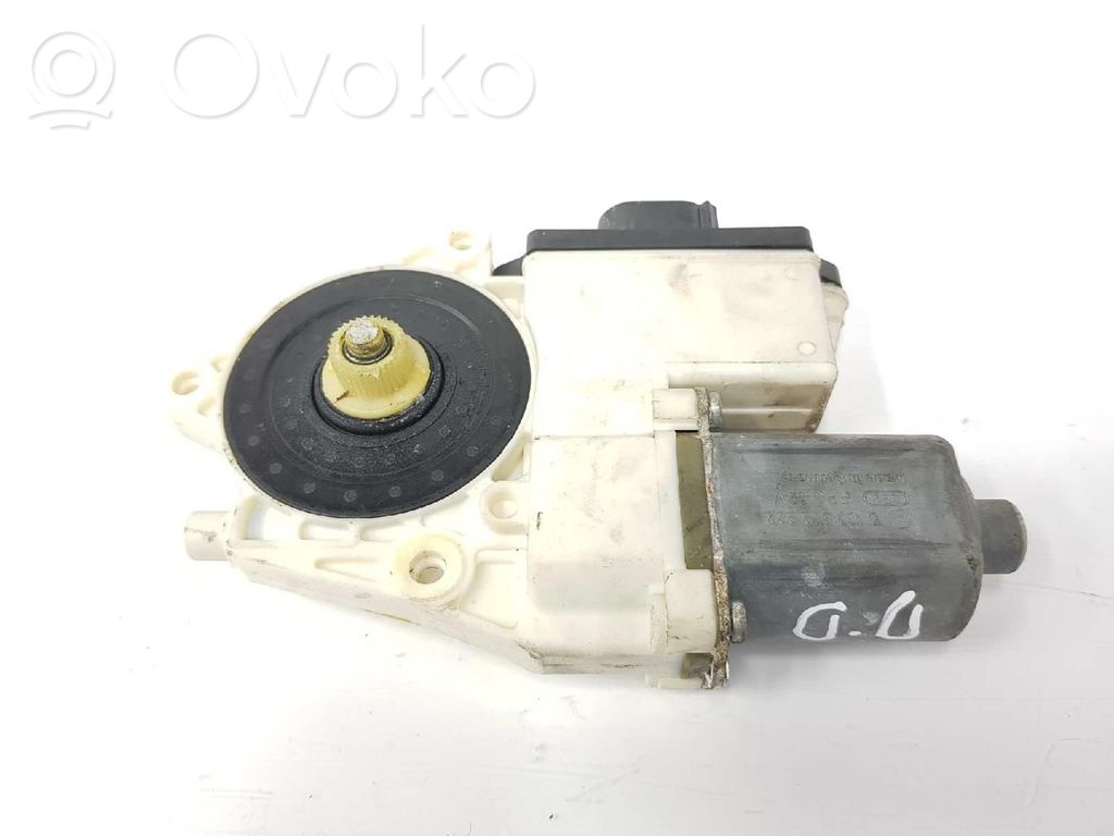 Silnik regulatora szyby drzwi przednich   67626925964,69259641