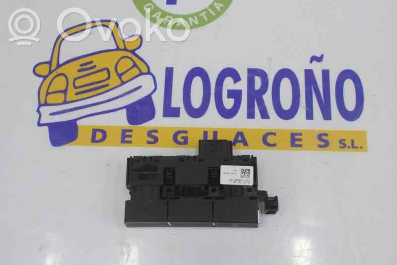 Volkswagen Golf VII Otros interruptores/perillas/selectores 