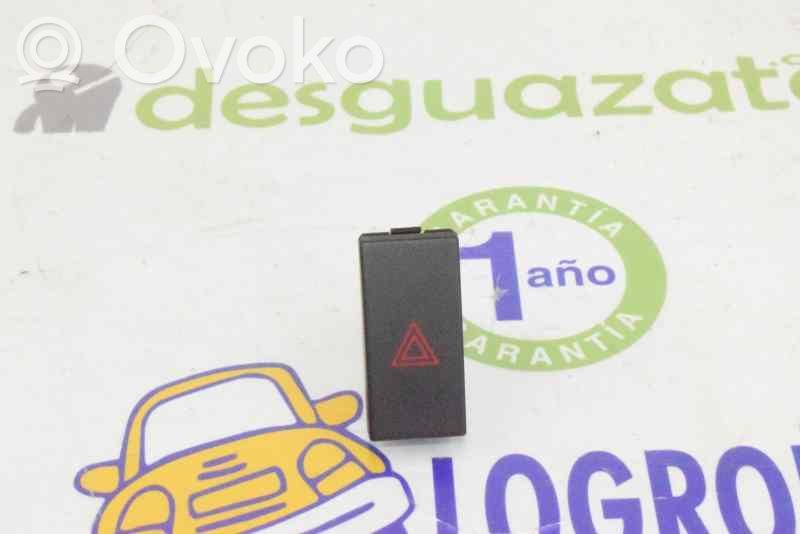 Ford Focus C-MAX Hazard light switch 