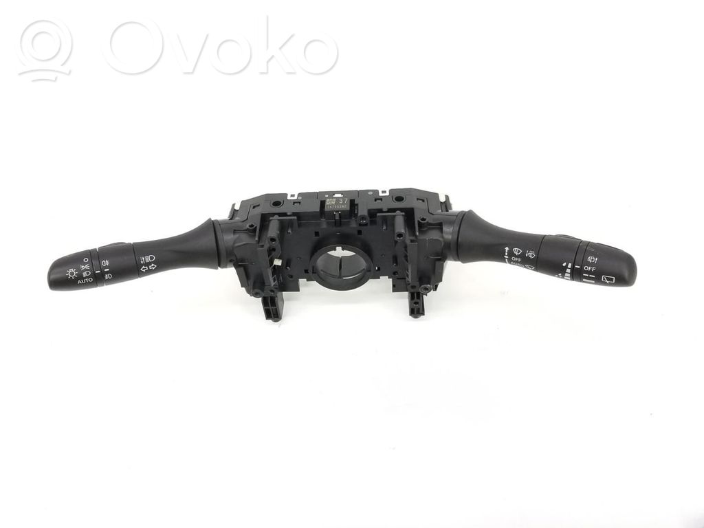 Nissan Qashqai Pulsanti/interruttori sul volante