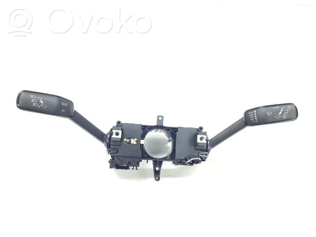 Seat Ibiza V (KJ) Pulsanti/interruttori sul volante 