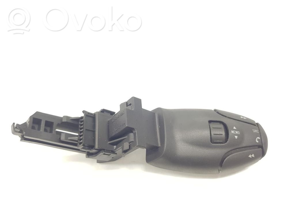 Peugeot 308 Pulsanti/interruttori sul volante