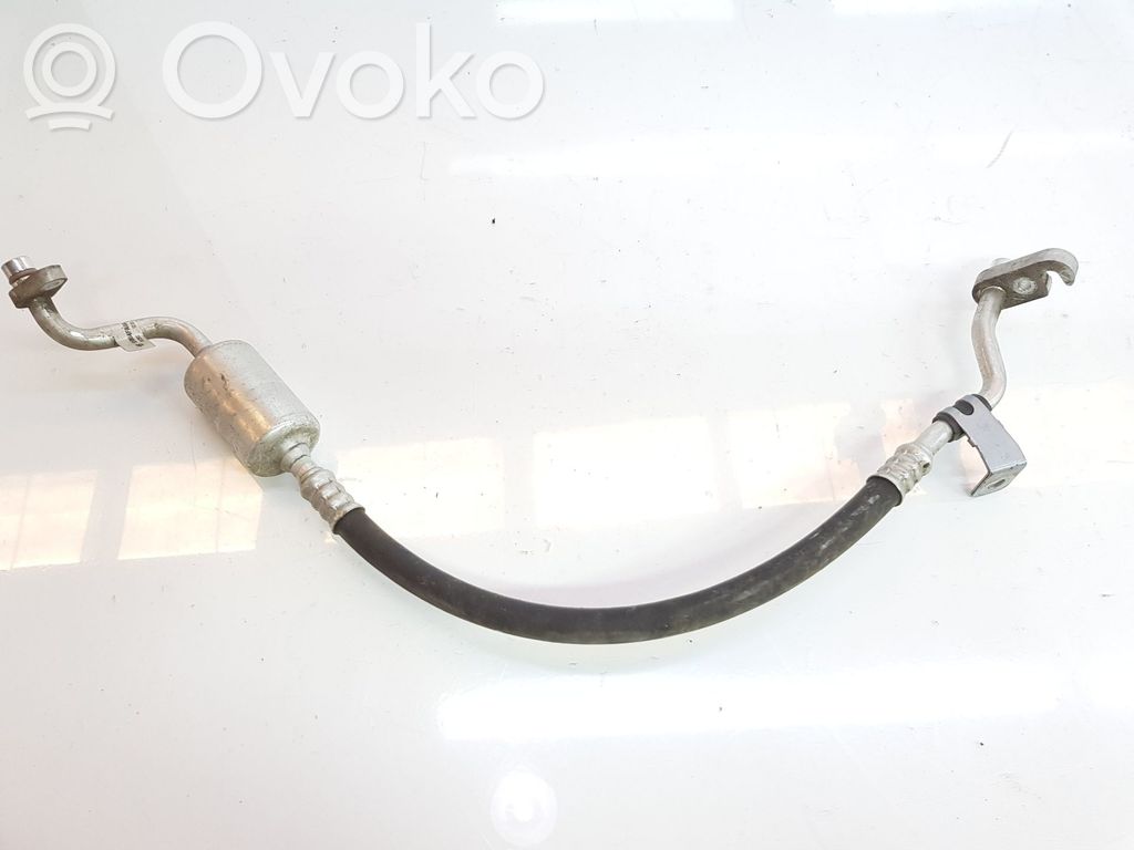 Nissan NV200 Ilmastointilaitteen putki (A/C) 
