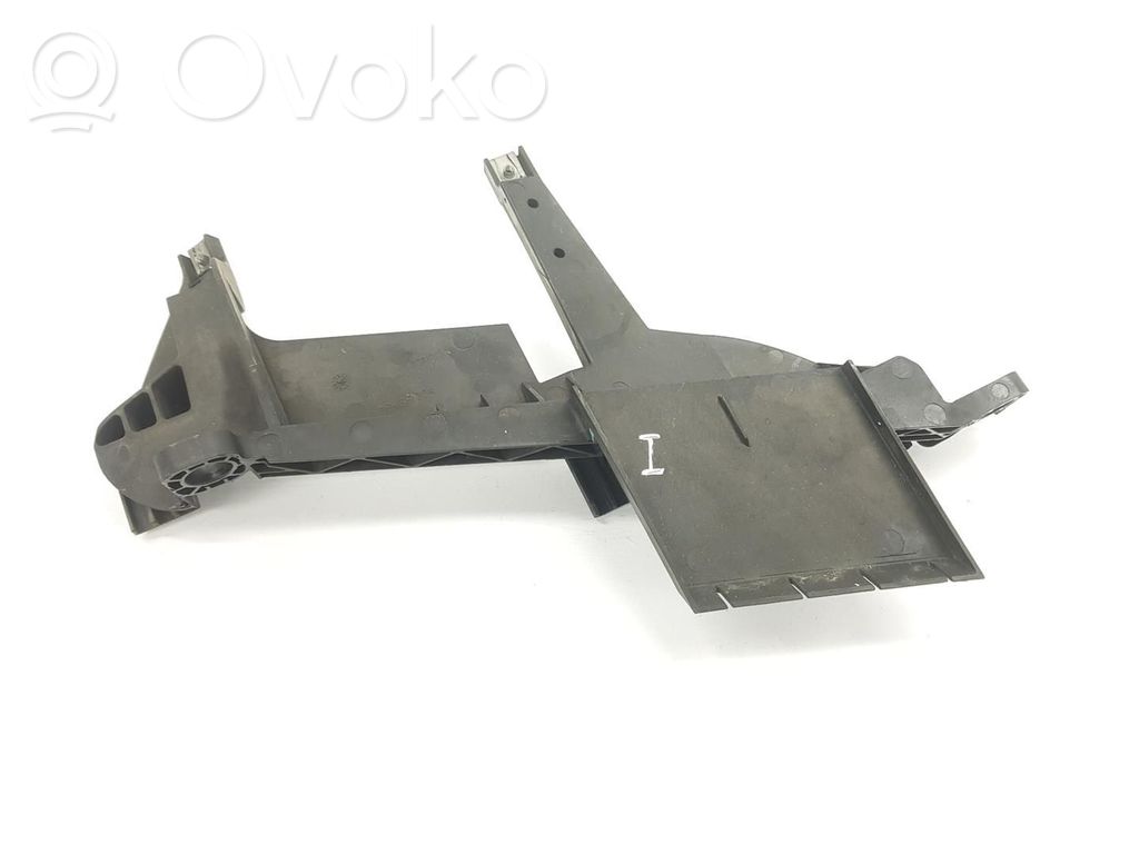 BMW 3 E90 E91 Staffa faro/fanale