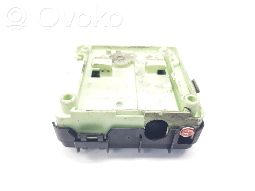 BMW 3 E90 E91 Fuse module 
