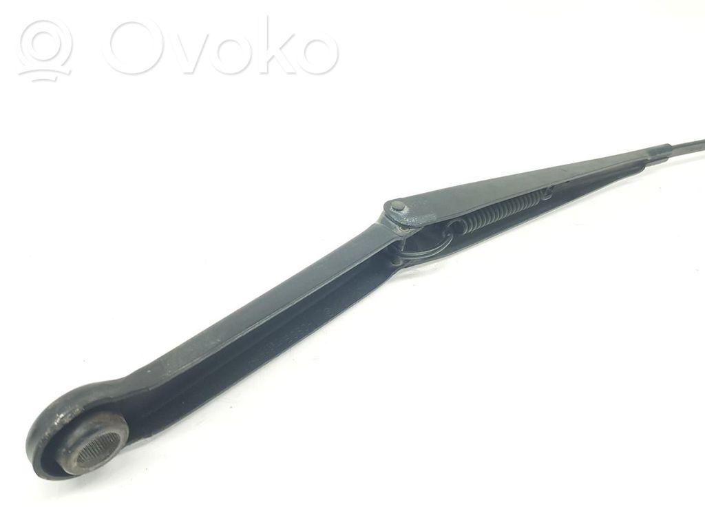 BMW 3 E90 E91 Front wiper blade arm 