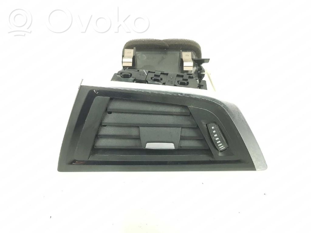 Grille d'aération centrale   9205355,64229205355