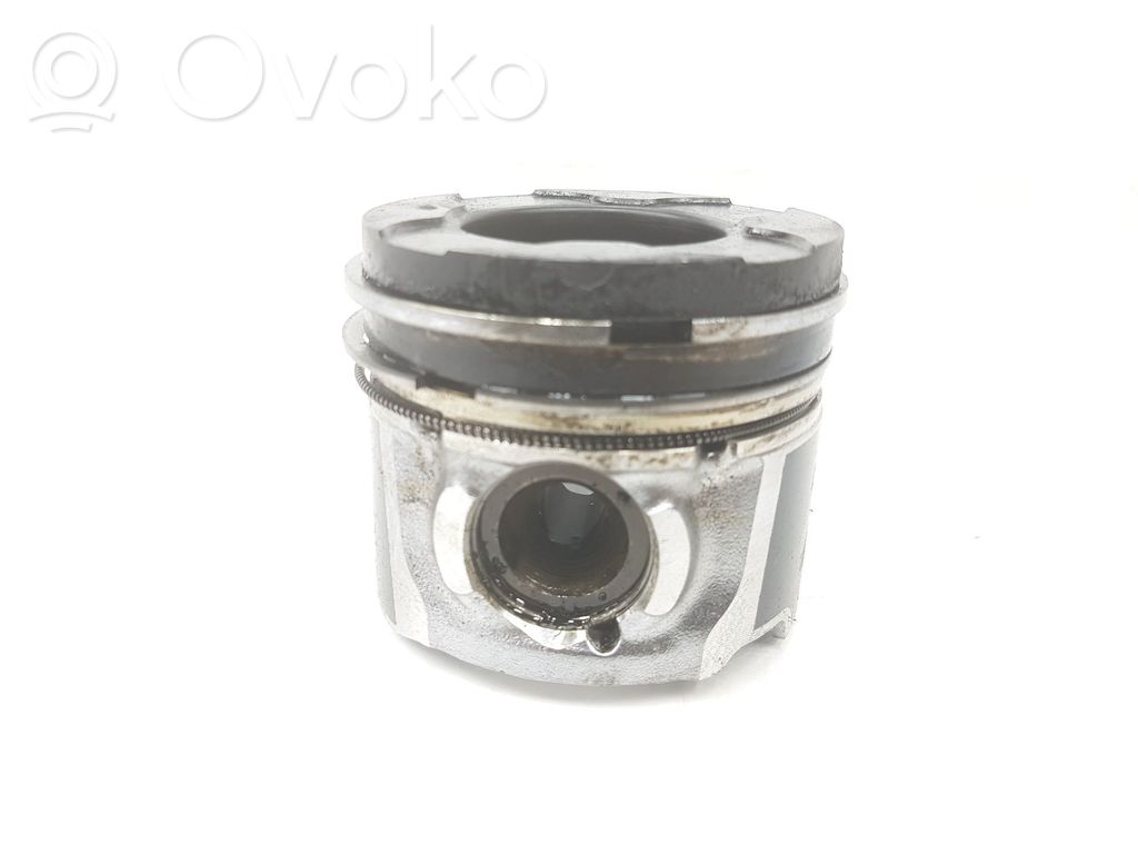 Ford Focus Piston 