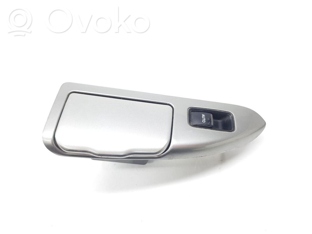 Toyota Land Cruiser (J120) Przyciski szyb 