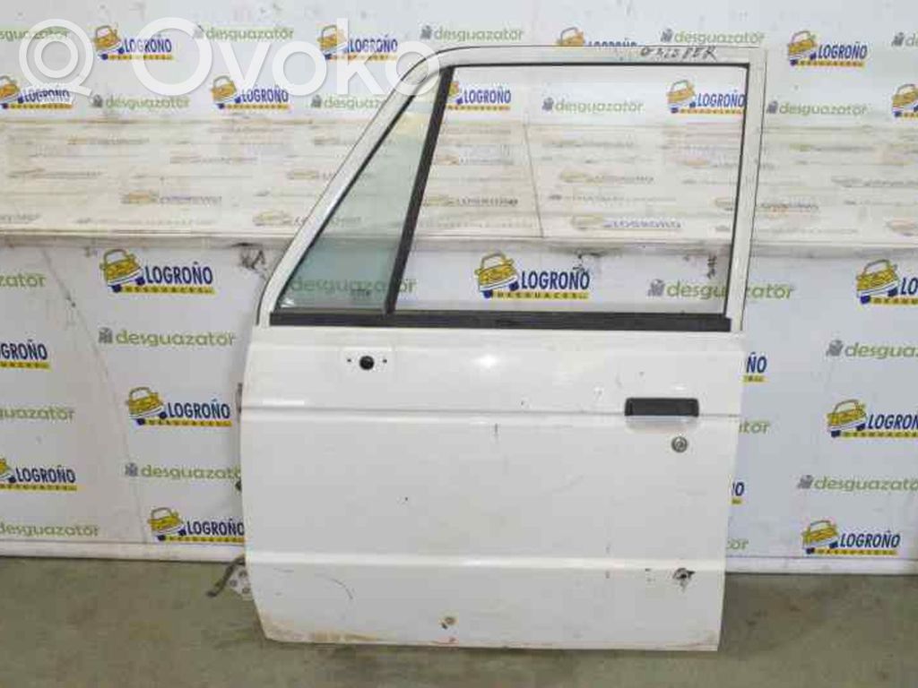 Mitsubishi Pajero Puerta delantera 