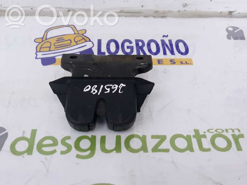 Audi A4 S4 B5 8D Tailgate lock latch 