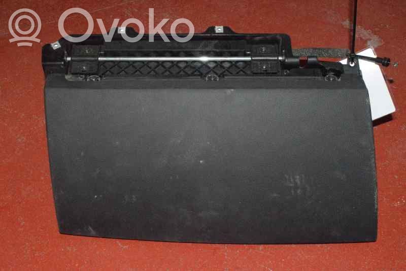 BMW 1 E81 E87 Glove box 