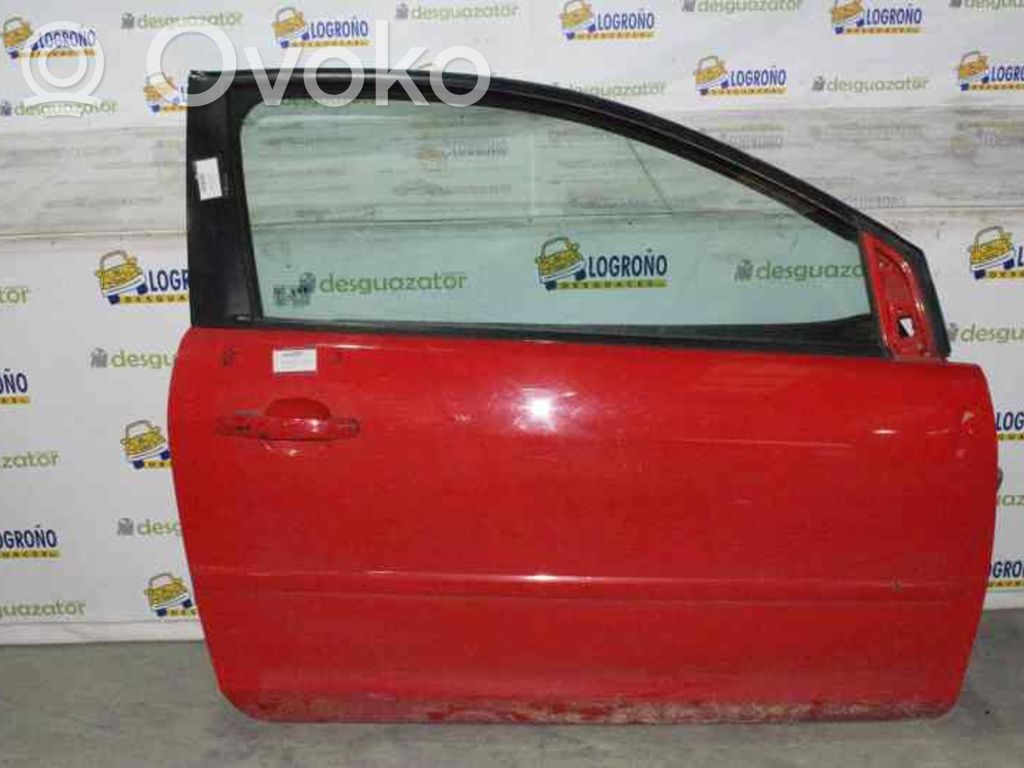 Ford Focus Дверь 