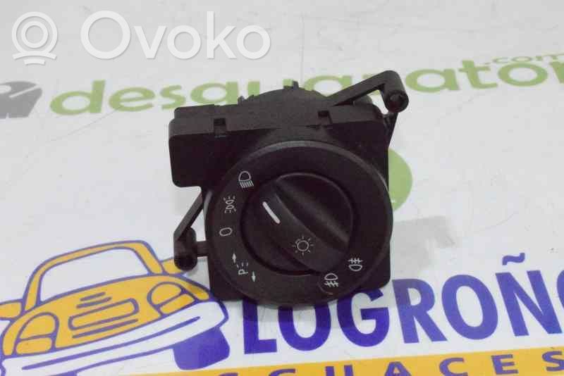 Interruptor de luz   A9065450704,A9065450704
