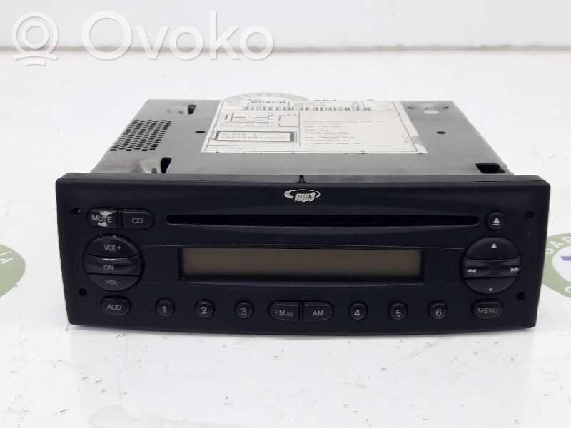 Iveco Daily 4th gen Panel / Radioodtwarzacz CD/DVD/GPS 