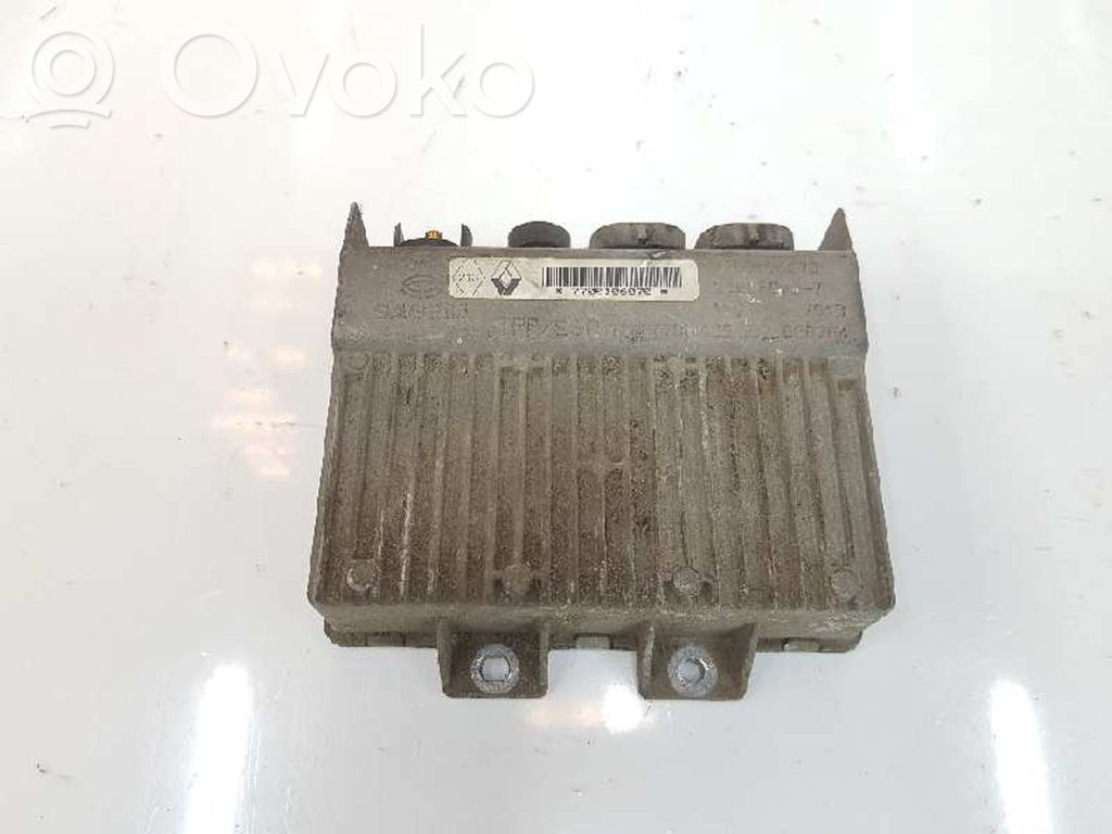 Renault Laguna I Engine control unit/module 