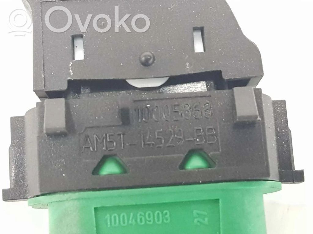 Ford Focus Elektrisko logu slēdzis 