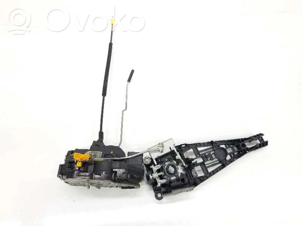 Opel Astra J Zamek drzwi tylnych 