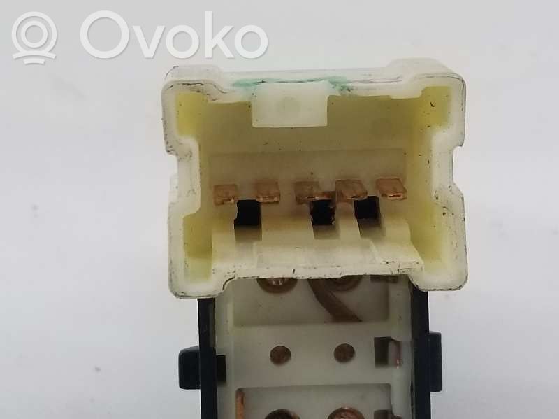 Nissan Micra Interruptor del elevalunas eléctrico 