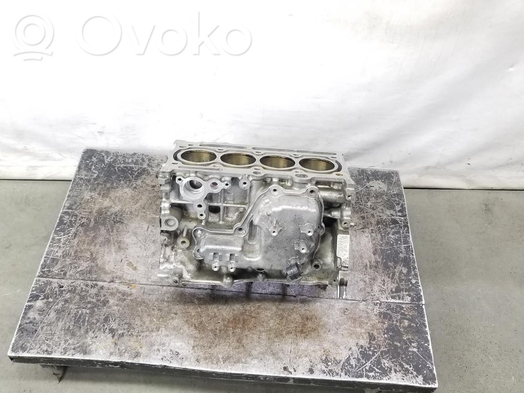 Toyota Auris 150 Engine block 