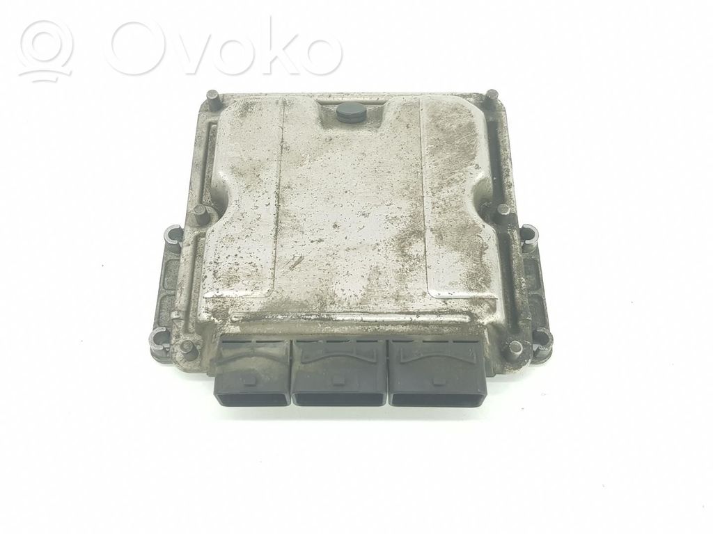 Unidad de control/módulo del motor   7700106485,0281001997
