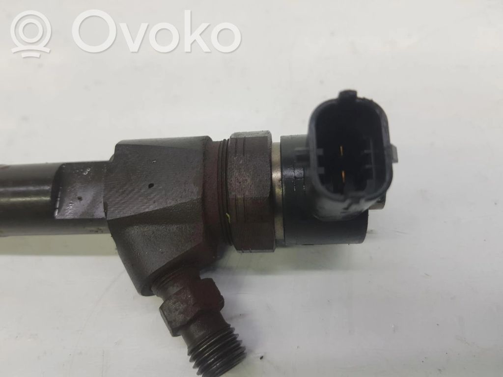 Inyector de combustible   55566050,821438