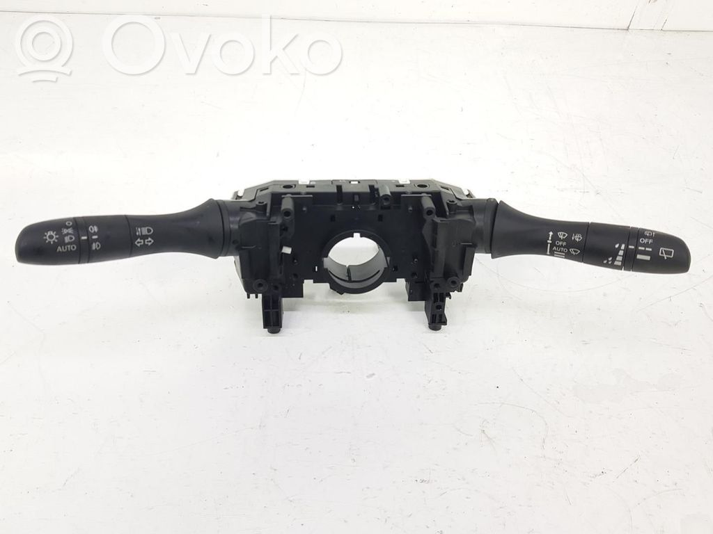 Nissan X-Trail T32 Interruptores/botones de la columna de dirección 