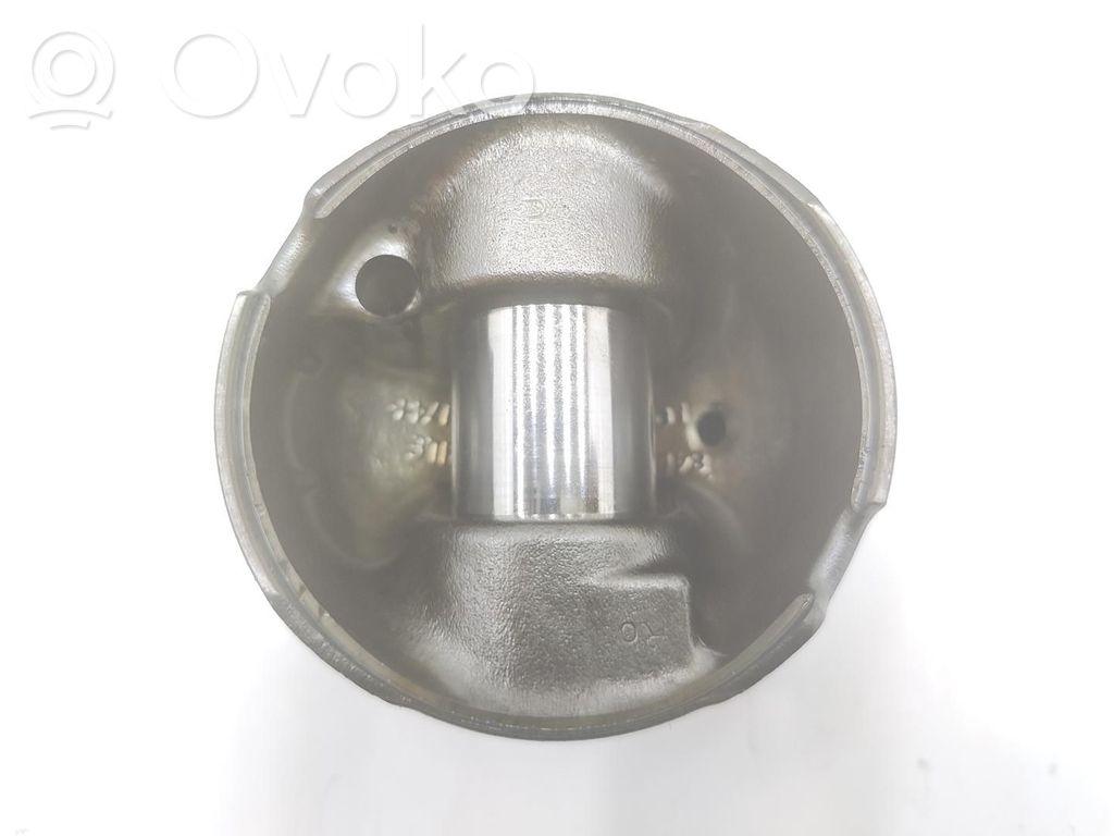 Piston   11257792745,PISTON306D3M57,MAHLE174