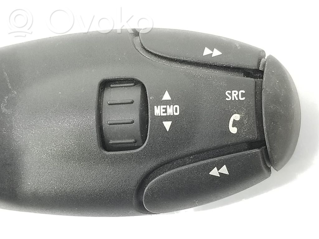 Citroen C3 Picasso Butoane/comutatoare pe volan 