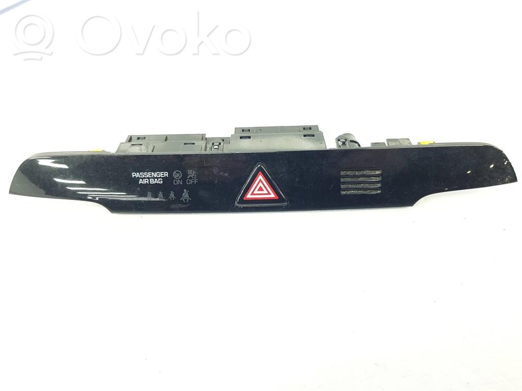 Hyundai Tucson TL Botón interruptor de luz de peligro 