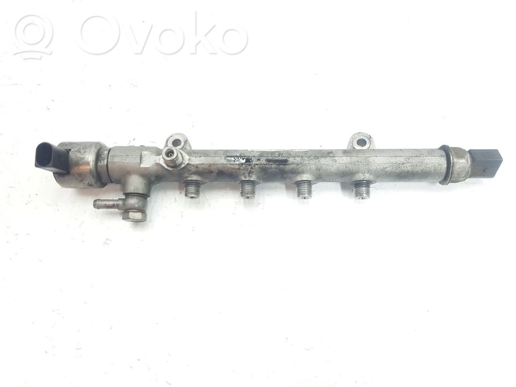 Mercedes-Benz B W246 W242 Tuyau de conduite principale de carburant