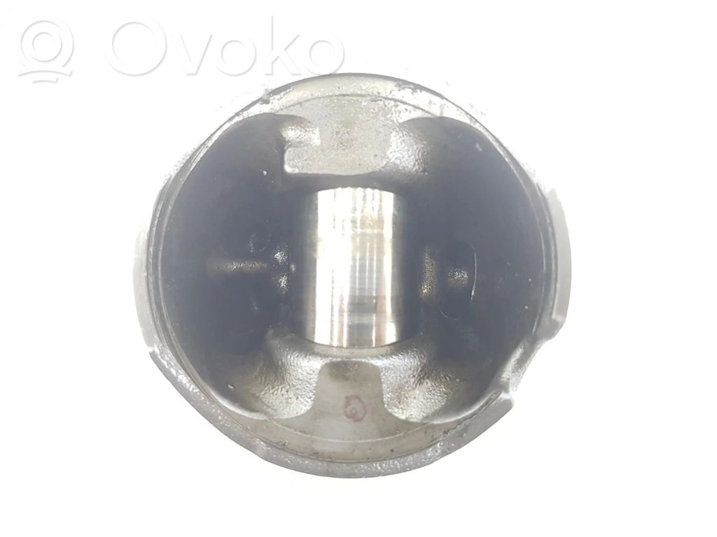 Opel Insignia A Piston 