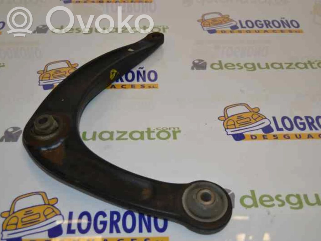 Citroen DS4 Front lower control arm/wishbone 