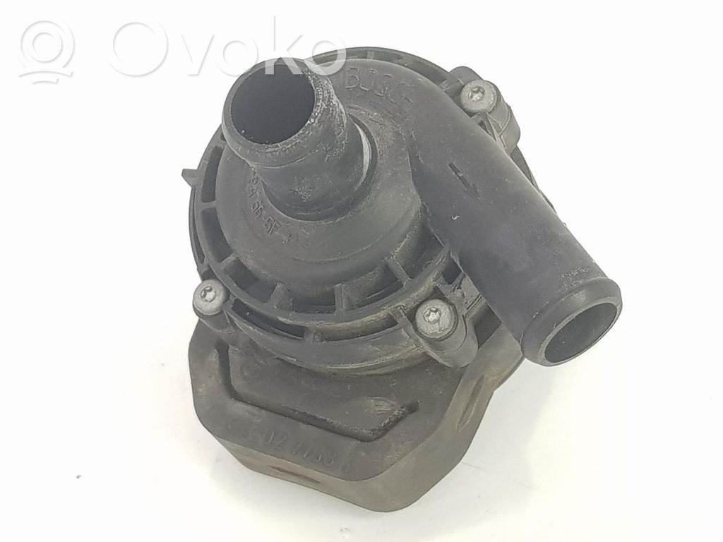 Mercedes-Benz SLK R171 Pompe à eau de liquide de refroidissement 