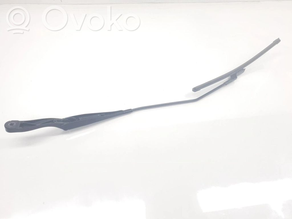 Opel Combo D Front wiper blade arm 
