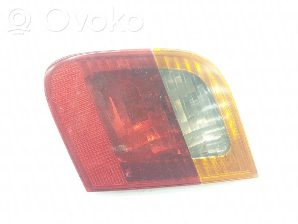 BMW 3 E46 Tailgate rear/tail lights 