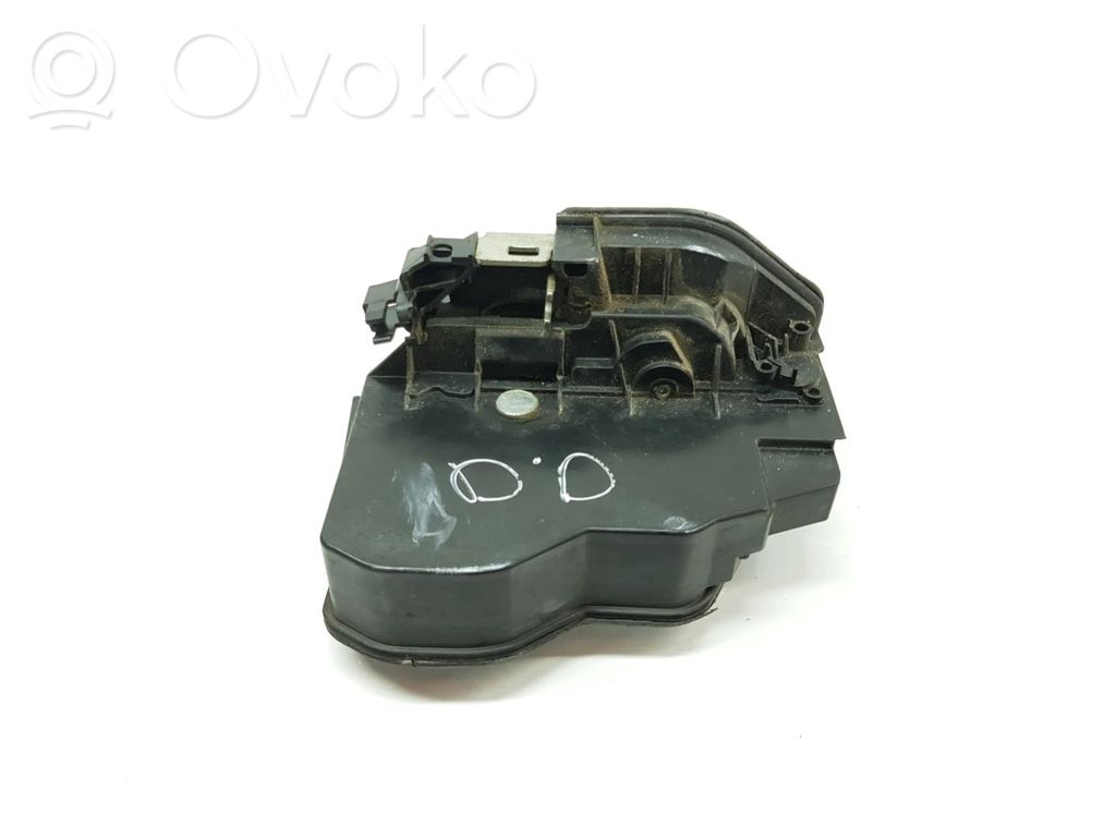 Front door lock   7202146,51217202146