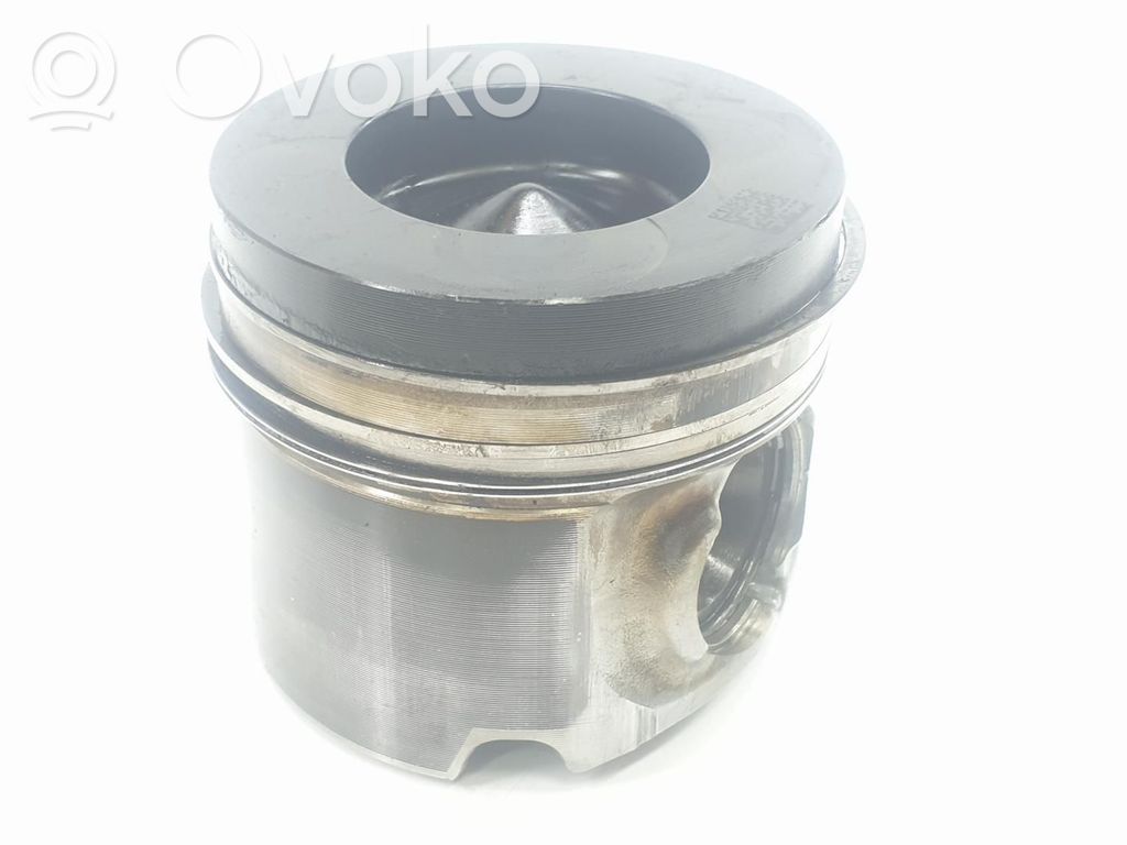 Piston   7805329,7805329,1111AA