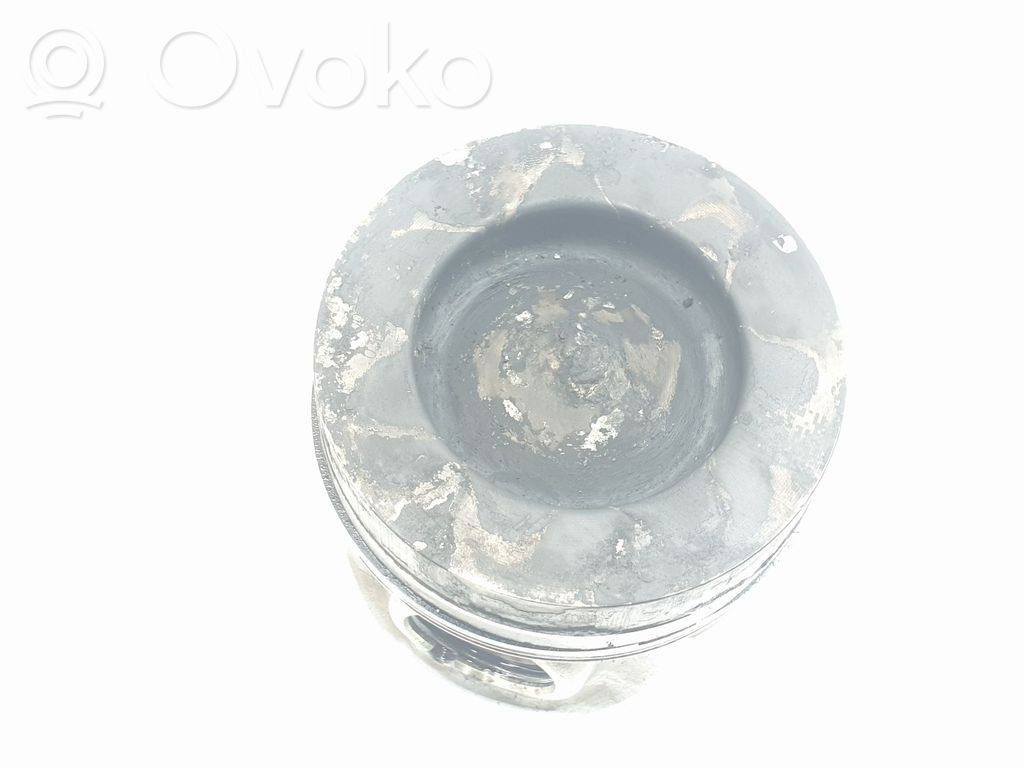 Volkswagen Polo V 6R Piston 