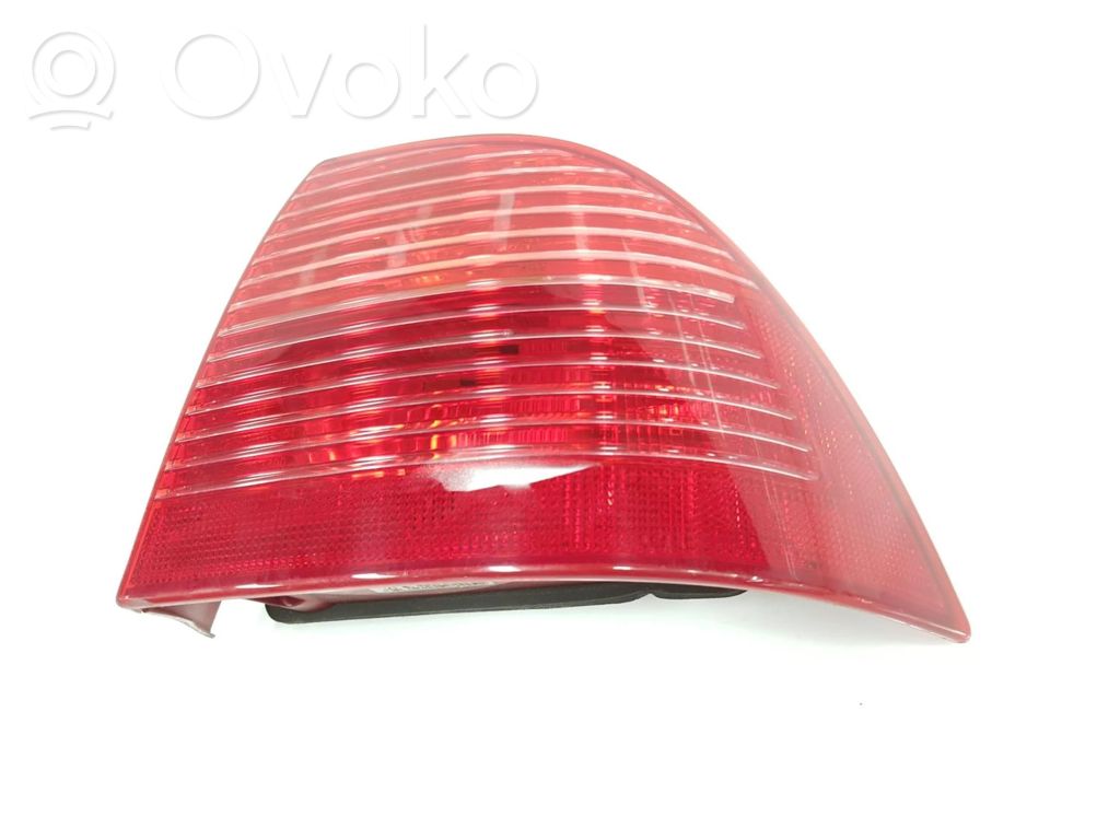 Saab 9-5 Lampă spate în caroserie 