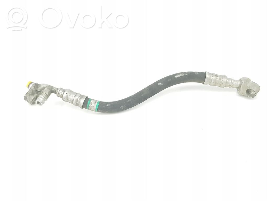 BMW 3 E90 E91 Ilmastointilaitteen putki (A/C) 