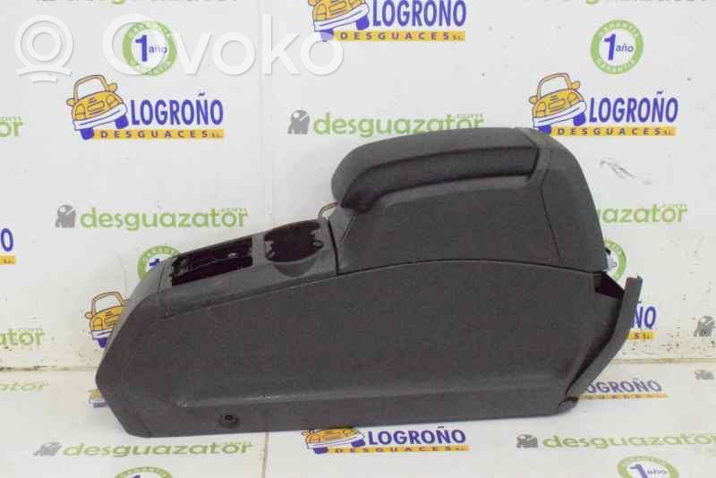 Ford Focus C-MAX Reposabrazos 