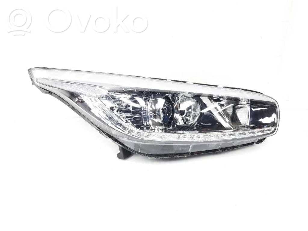 KIA Ceed Headlight/headlamp 