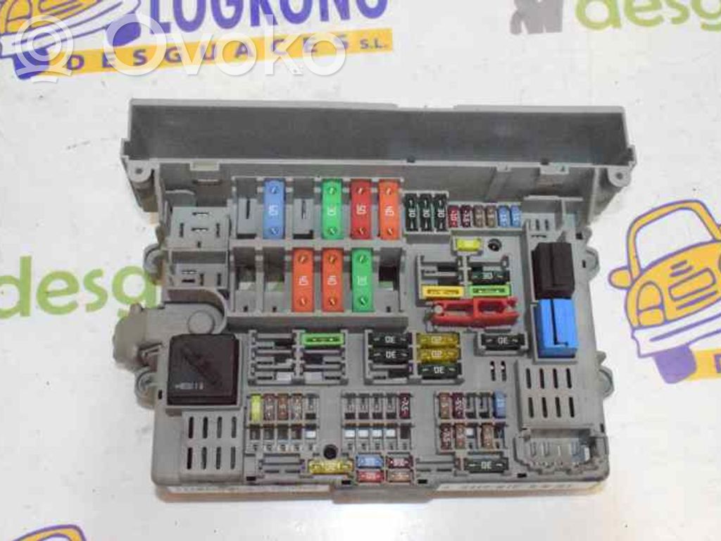Módulo de fusible   6906607,61146906607