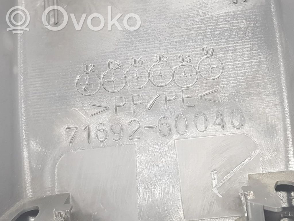 Toyota Land Cruiser (J120) Altra parte interiore