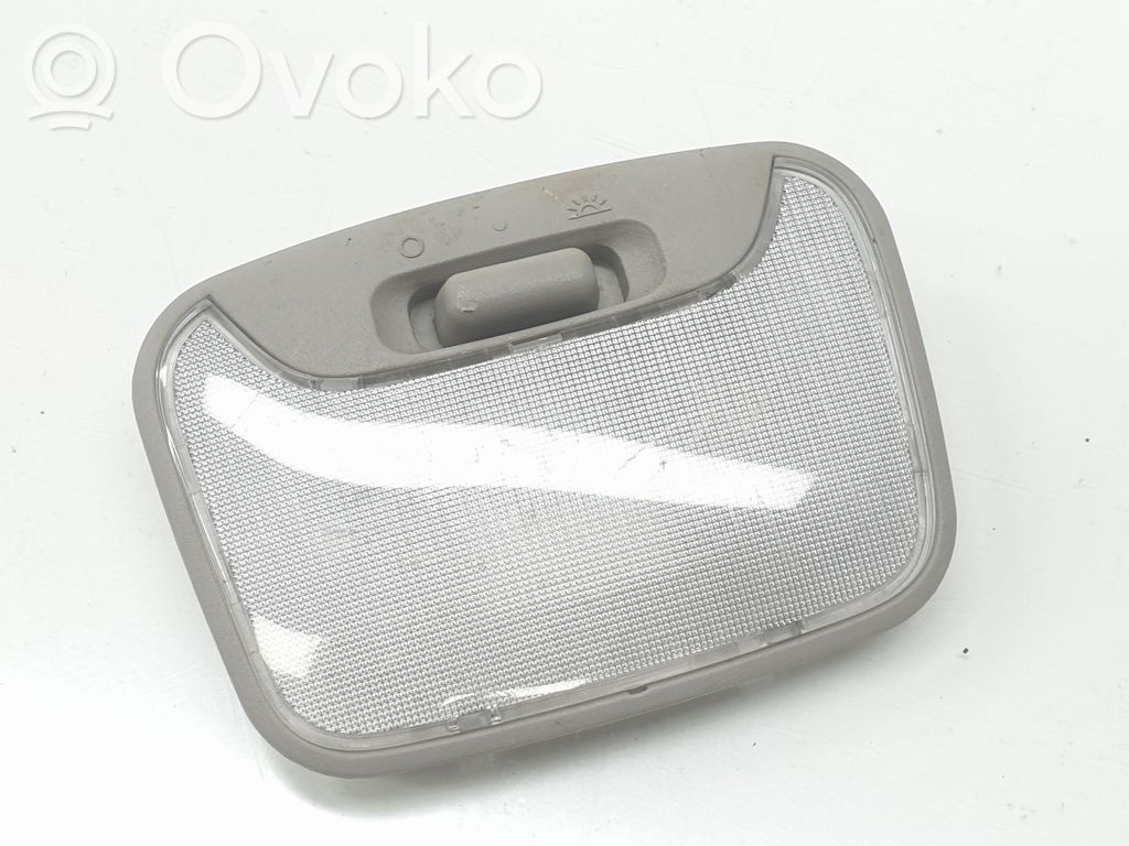 Mitsubishi L200 Luz del asiento delantero 