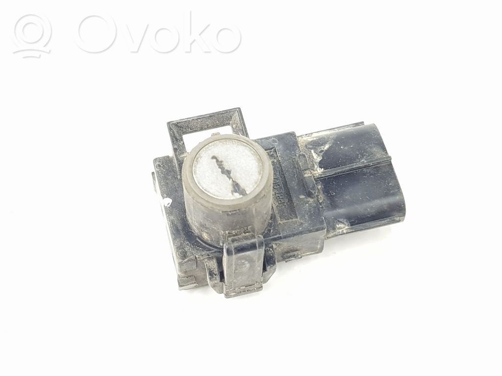 Toyota Land Cruiser (J150) Soporte del sensor de aparcamiento trasero (PDC) 